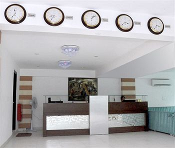 Dwarka Palace Samalkha Екстериор снимка